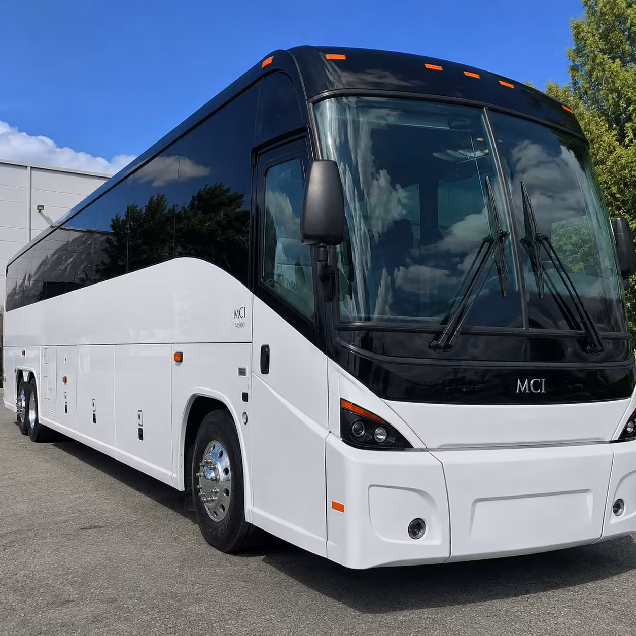 boise hotel to airport shuttles that run on your schedule