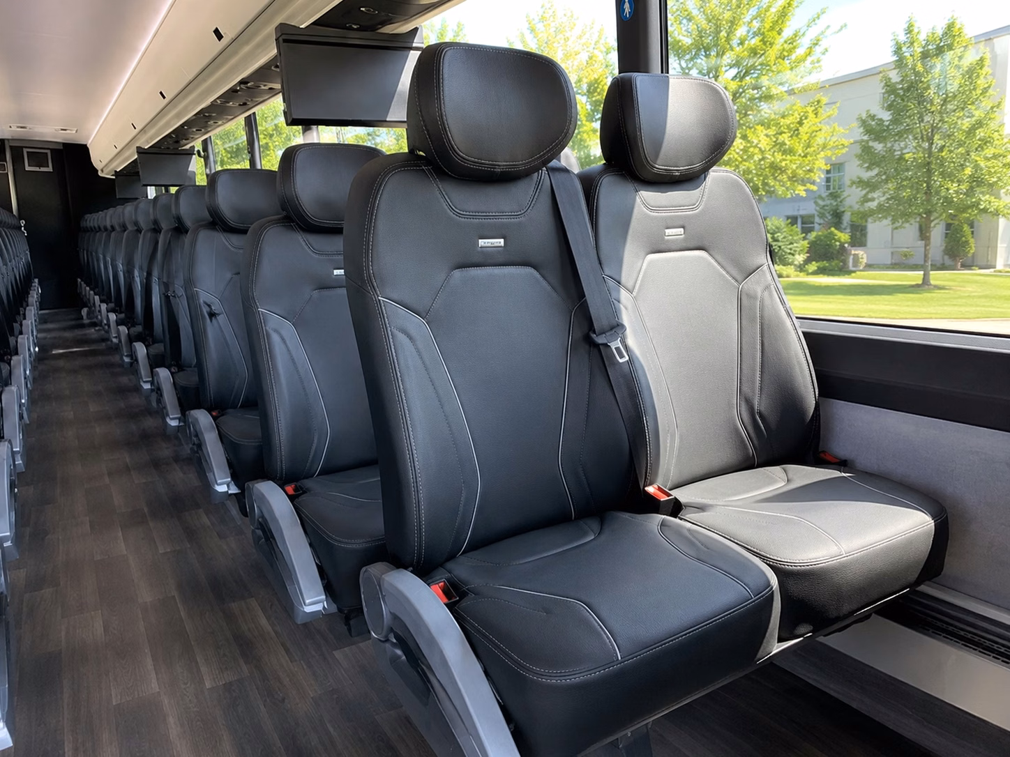guest shuttles between boise hotels and wedding venues